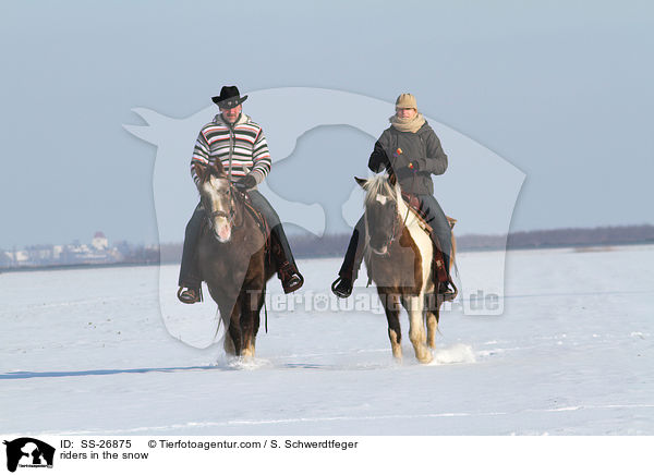 riders in the snow / SS-26875