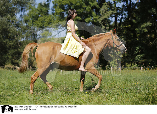 woman with horse / RR-55549