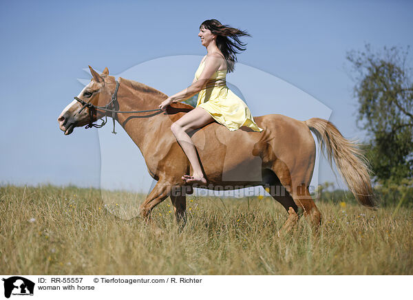 woman with horse / RR-55557