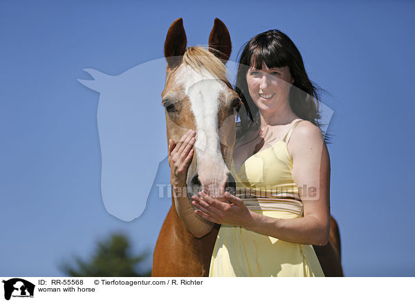 woman with horse / RR-55568