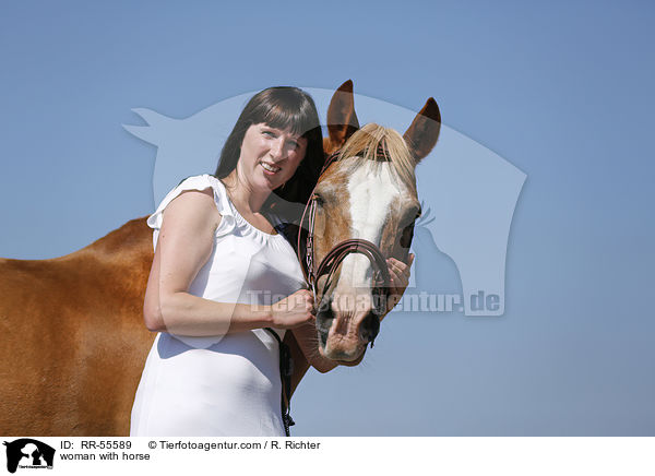 woman with horse / RR-55589