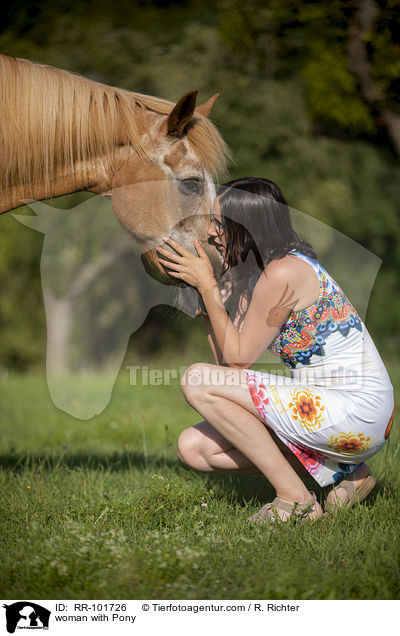 woman with Pony / RR-101726