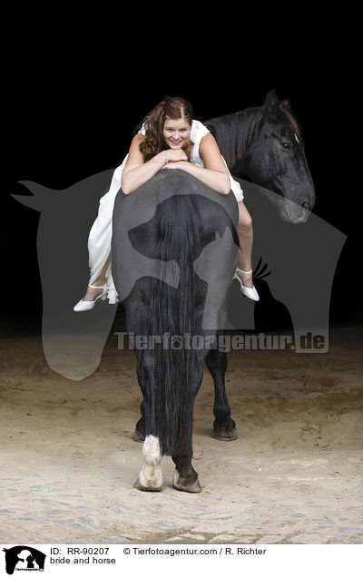 bride and horse / RR-90207
