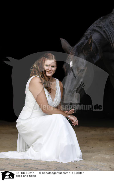 bride and horse / RR-90214