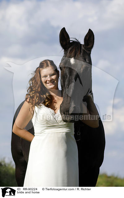 bride and horse / RR-90224