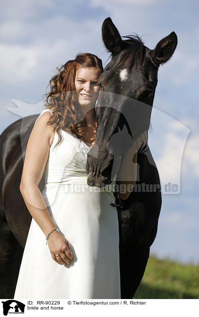 bride and horse / RR-90229