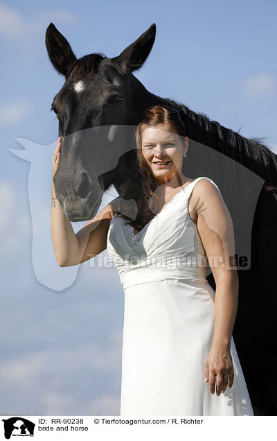 bride and horse / RR-90238