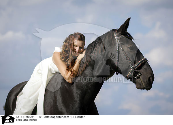 bride and horse / RR-90261