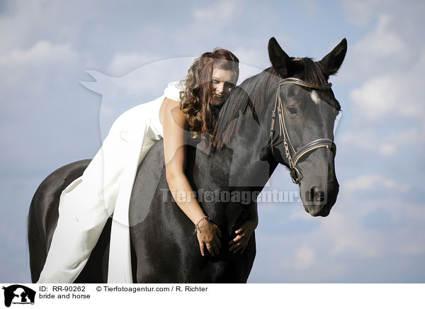 bride and horse / RR-90262