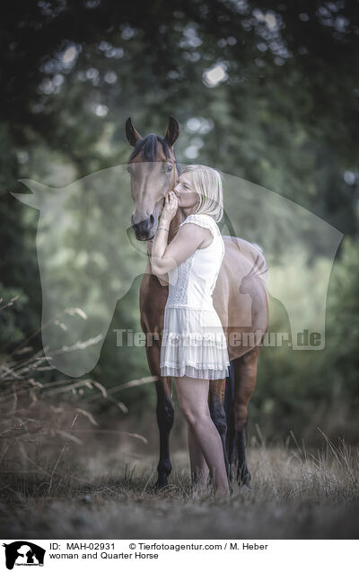 woman and Quarter Horse / MAH-02931