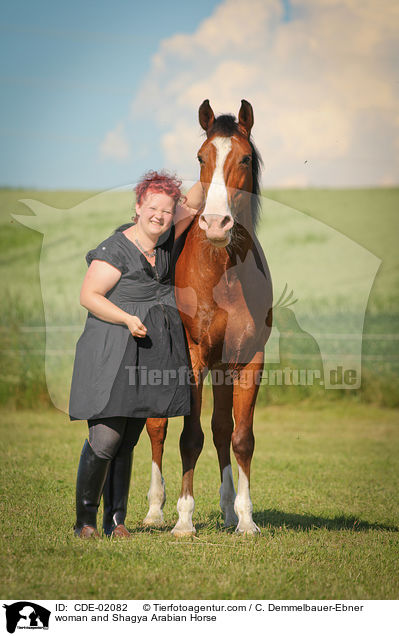 woman and Shagya Arabian Horse / CDE-02082