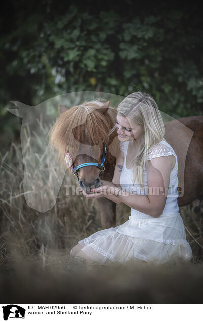 woman and Shetland Pony / MAH-02956