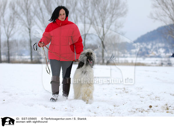 woman with sighthound / SST-05665