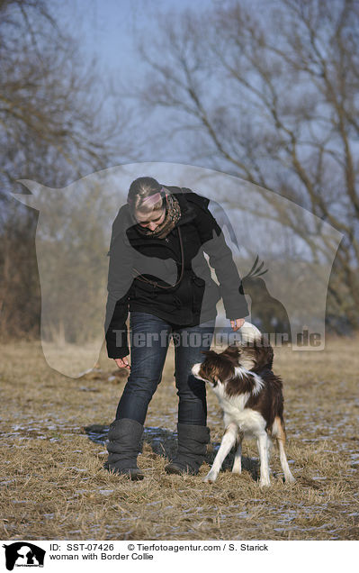 woman with Border Collie / SST-07426