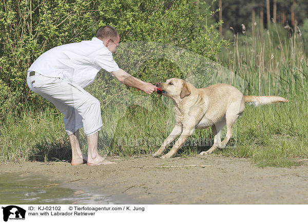 man with Labrador Retriever / KJ-02102