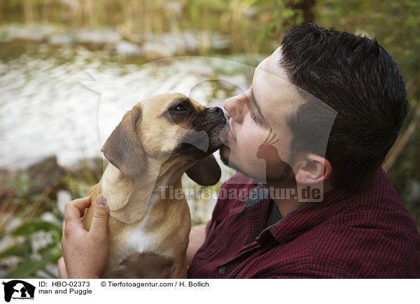 man and Puggle / HBO-02373