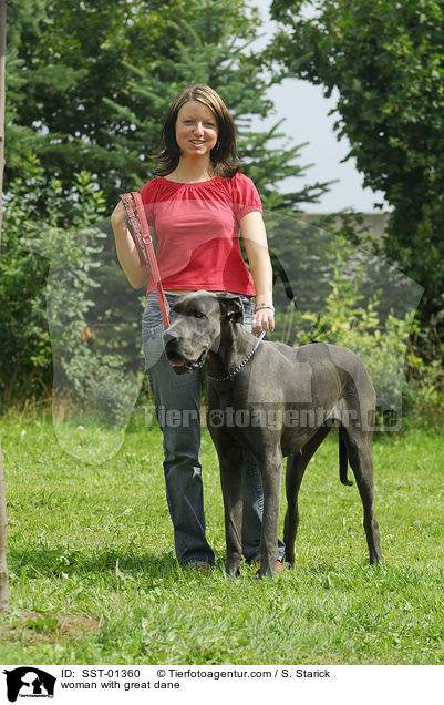 woman with great dane / SST-01360