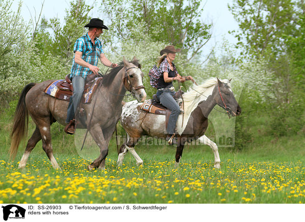 riders with horses / SS-26903