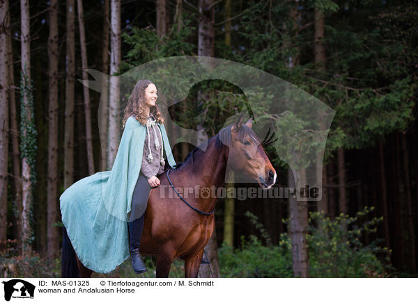 Frau und Andalusier / woman and Andalusian Horse / MAS-01325