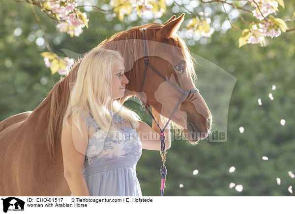 Frau mit Araber / woman with Arabian Horse / EHO-01517