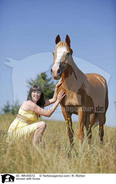 woman with horse / RR-55572