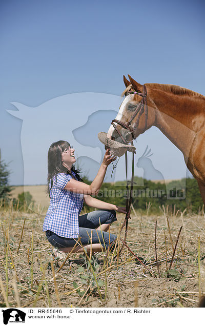 woman with horse / RR-55646