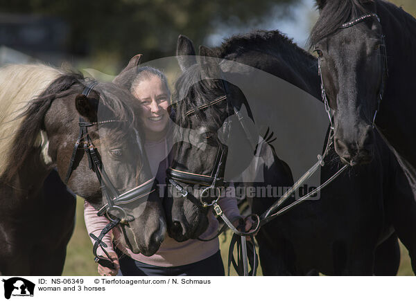 woman and 3 horses / NS-06349
