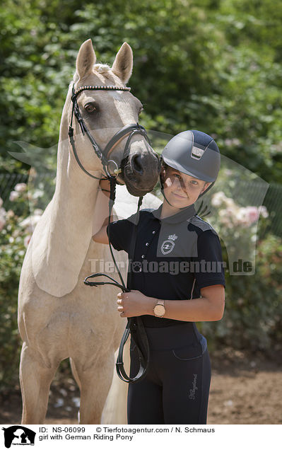 girl with German Riding Pony / NS-06099