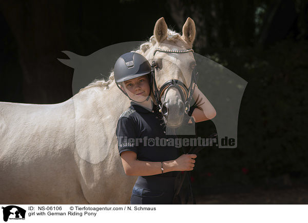 girl with German Riding Pony / NS-06106