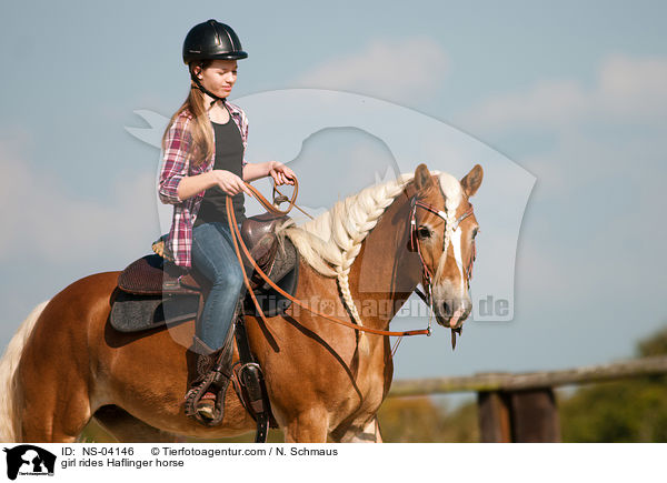 girl rides Haflinger horse / NS-04146