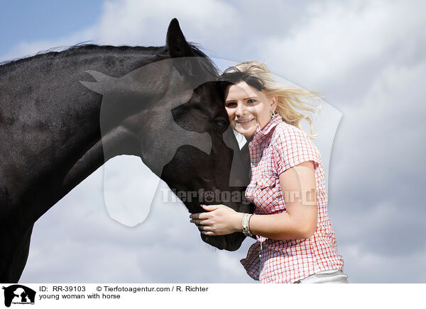 young woman with horse / RR-39103
