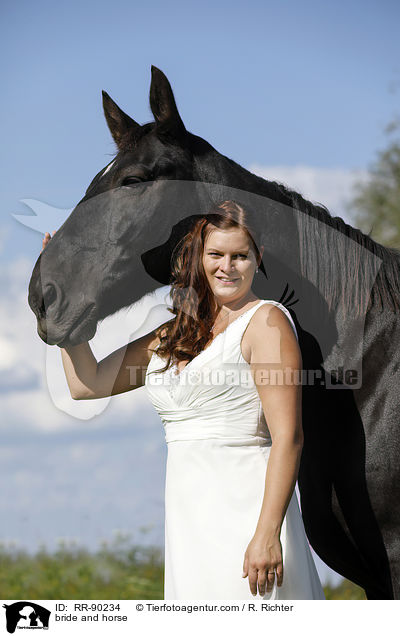 bride and horse / RR-90234