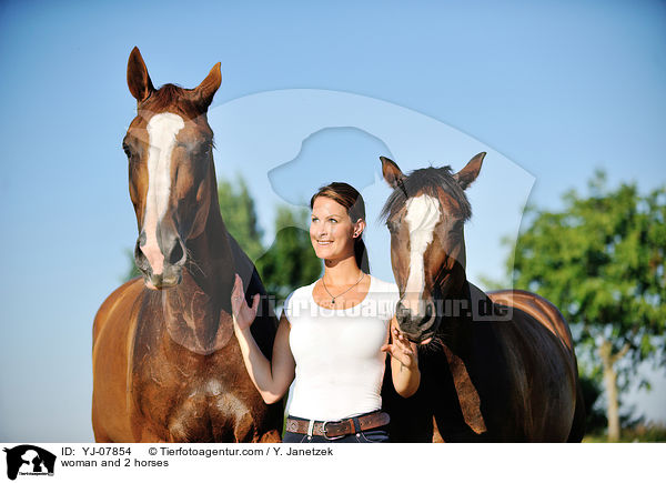 woman and 2 horses / YJ-07854