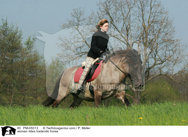 woman rides Icelandic horse / PM-05013