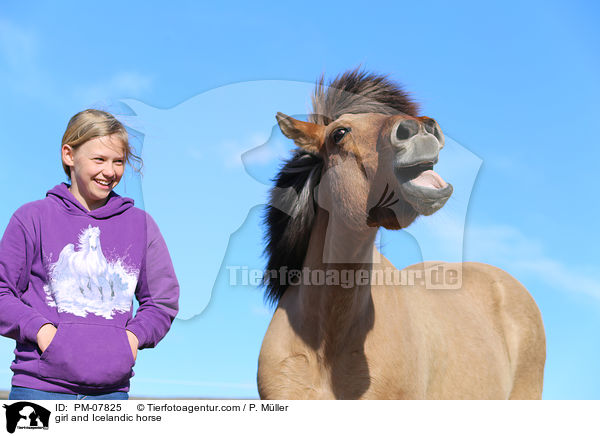 Mdchen und Islnder / girl and Icelandic horse / PM-07825
