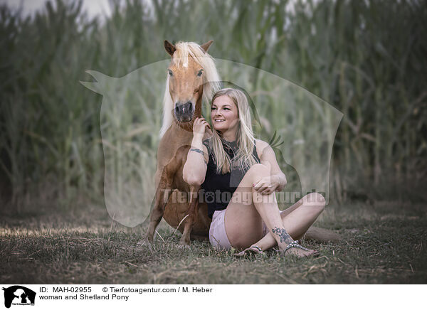 woman and Shetland Pony / MAH-02955