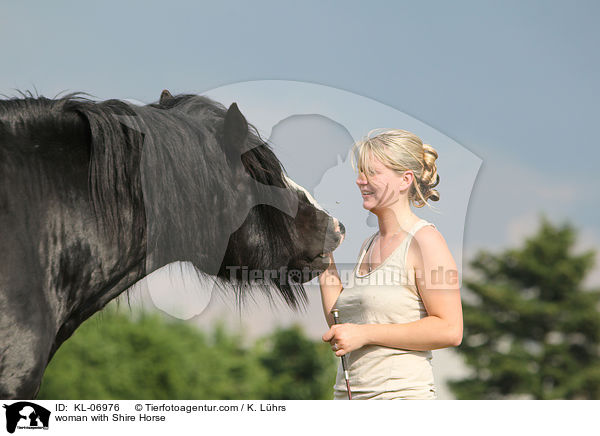 woman with Shire Horse / KL-06976