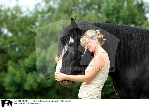 woman with Shire Horse / KL-06984