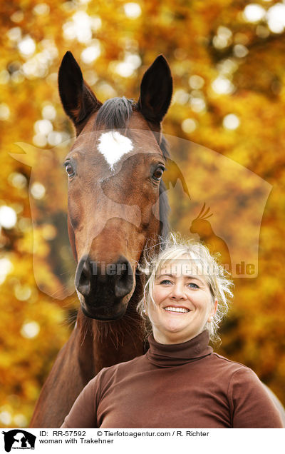 woman with Trakehner / RR-57592