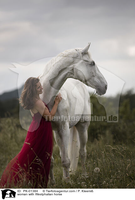 woman with Westphalian horse / PK-01384