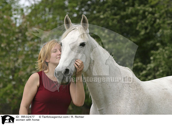 woman with horse / RR-02477