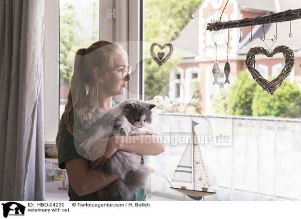 Tierrztin mit Katze / veterinary with cat / HBO-04230